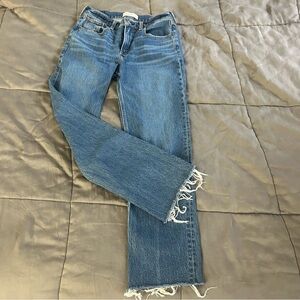 A&F 90’s Straight Mid Rise Jeans